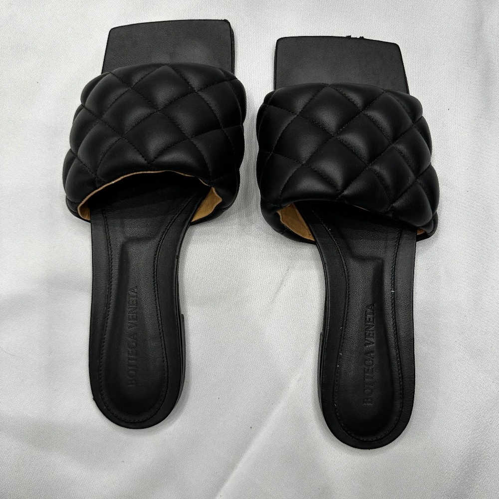 Bottega Padded Flat Sandals sz 37